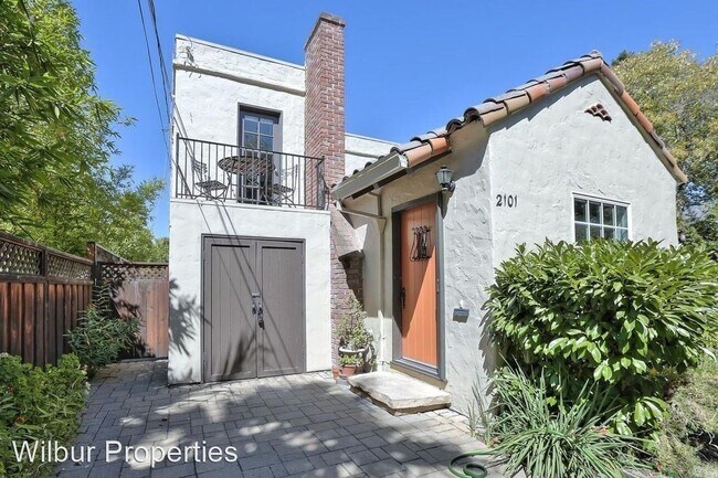 Building Photo - 3 br, 1.5 bath House - 2101 Princeton Street