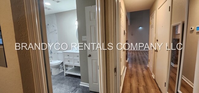 Foto del edificio - 3903 London Ln