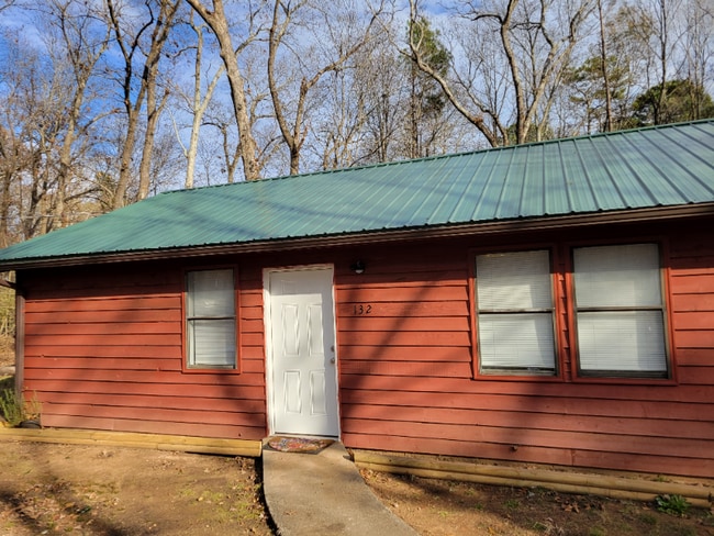 Building Photo - 132 Timber Dr