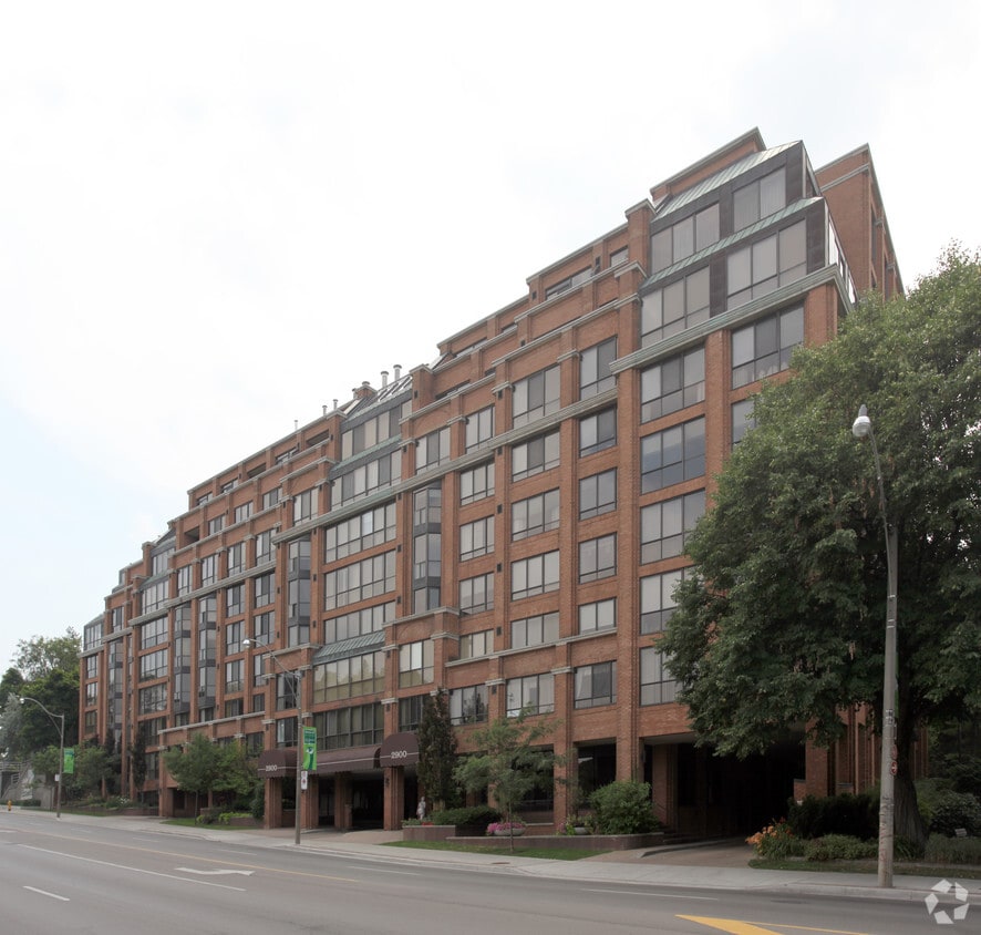 Muir Park Apartments 2900 Yonge St Toronto, ON