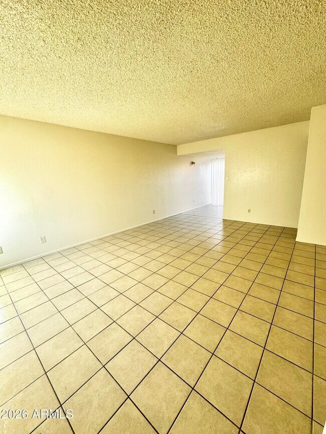 Foto del edificio - 615 S 3rd St