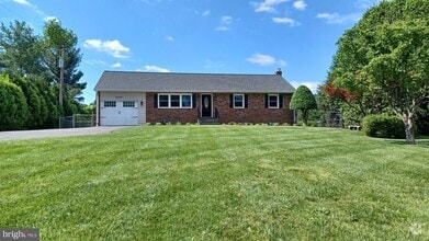 Building Photo - 10301 Colvin Run Rd