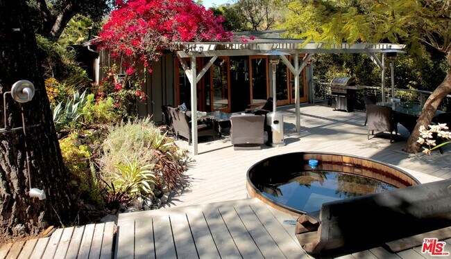 Foto del edificio - 10416 Corfu Ln