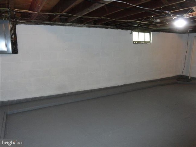 Foto del edificio - 1572 Pennington Rd