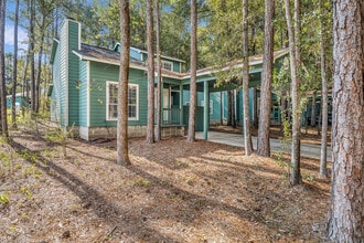 Building Photo - 68 Summer Oaks Dr