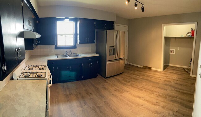 Building Photo - 638 N Patterson Ave