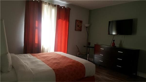 Building Photo - 440 West 41st Street