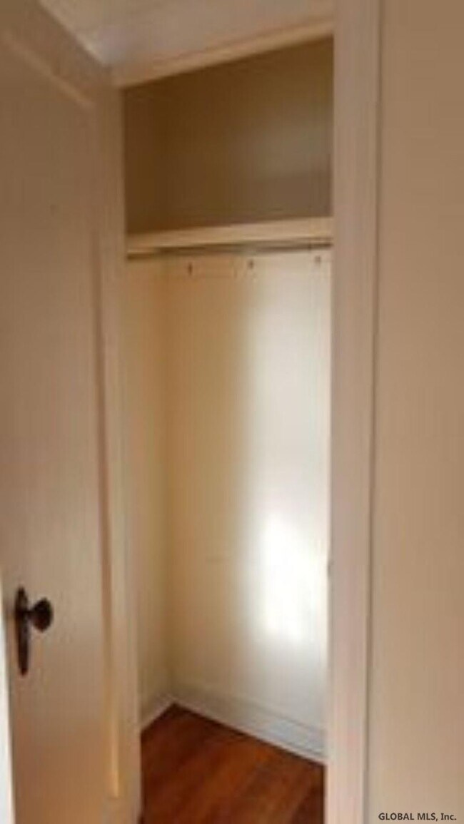 Building Photo - 37-39 Parkwood St