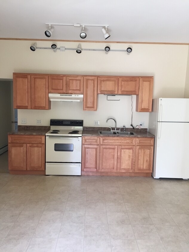 58 W Broadway Unit Front, Oneonta, NY 13820 Apartments in Oneonta, NY