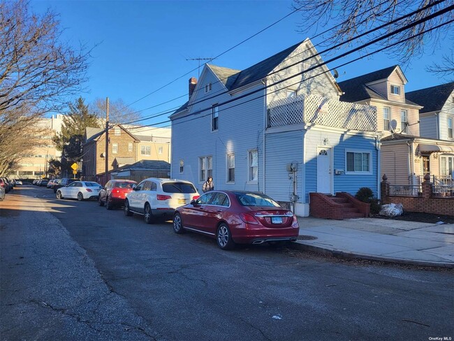 Building Photo - 82-67 159th St