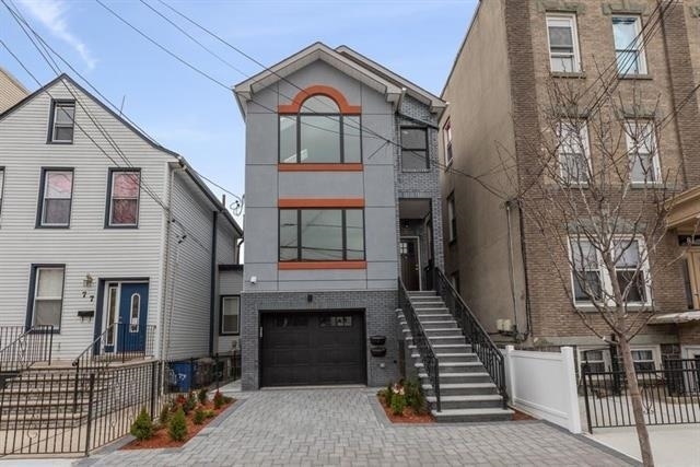 Primary Photo - 79 Prospect St