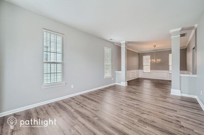 Building Photo - 5035 Cascade Hills Cir SW