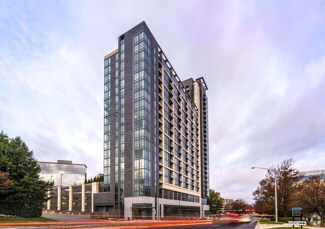 Building Photo - Nouvelle
