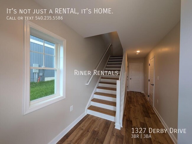 Building Photo - 1327 Derby Dr