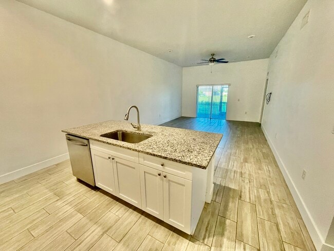 Building Photo - 3720 SW 8th Pl