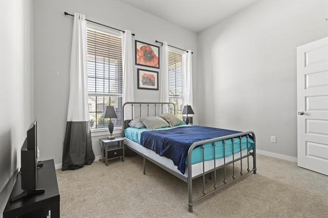 Foto del edificio - 1526 Calcot Ln