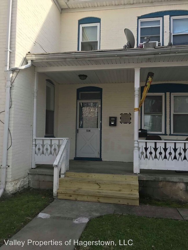 Building Photo - 514 N Mulberry St