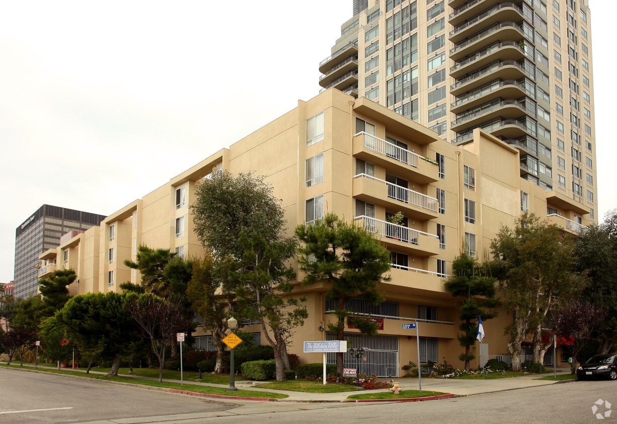 Primary Photo - Wilshire Villa Apartments