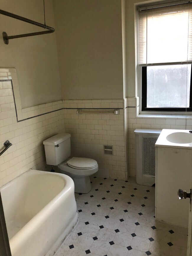 The Residences at Marchwood Apartments Philadelphia, PA