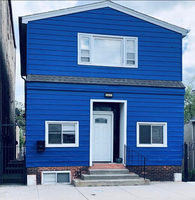 FRONT - 2317 W 19th St