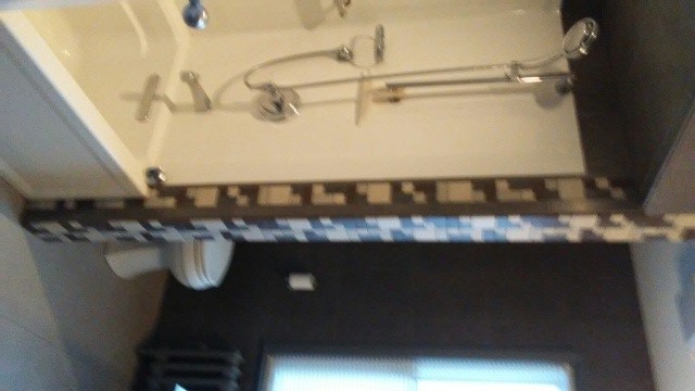 Bath Shower - 109 Washington Rd