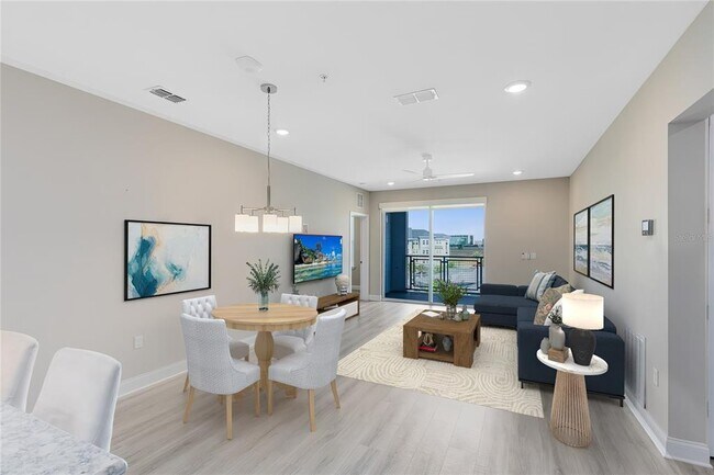 Foto del edificio - 7565 Laureate Blvd