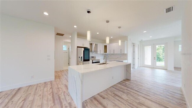 Foto del edificio - 17007 Ginger Ln
