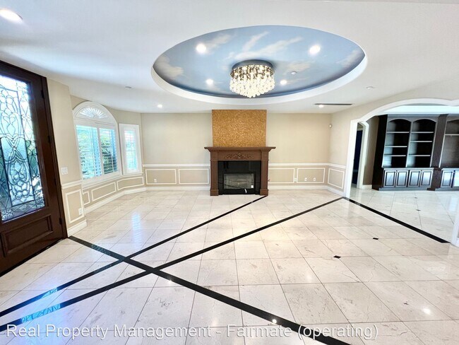 Foto del edificio - 4 br, 3.5 bath House - 10328 Olive St