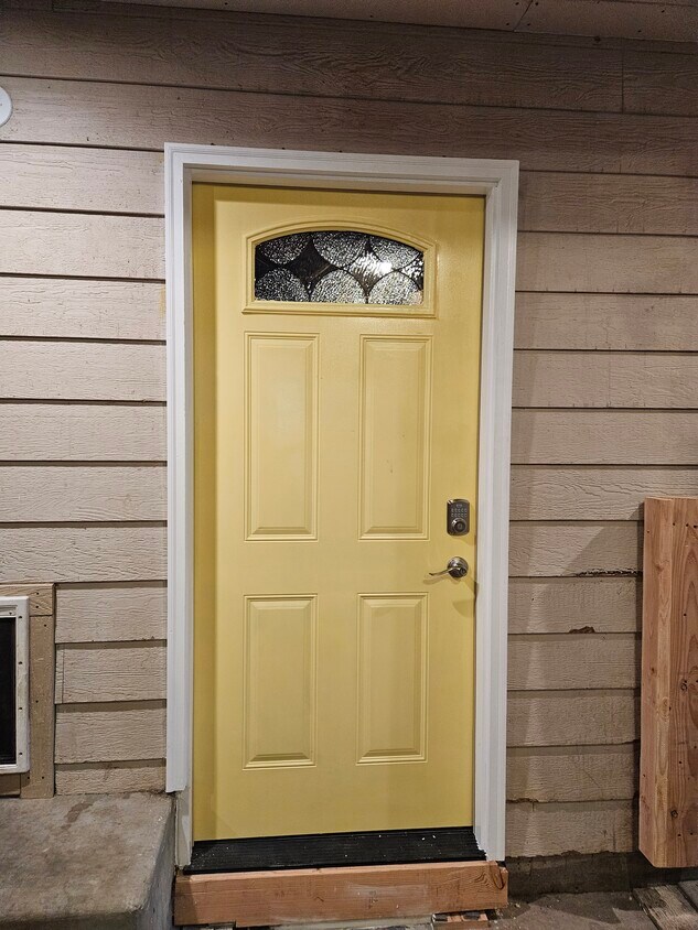 Entrance - 448 E 12th St