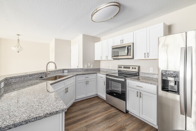 2HAB, 2BA - 1247 ft² - Cocina - The Vibe at Celebration Pointe