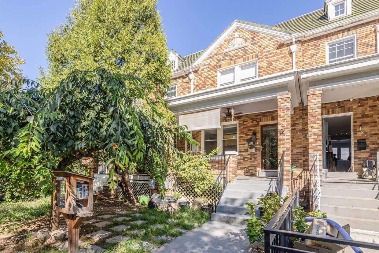 Foto principal - 333 17th Pl NE