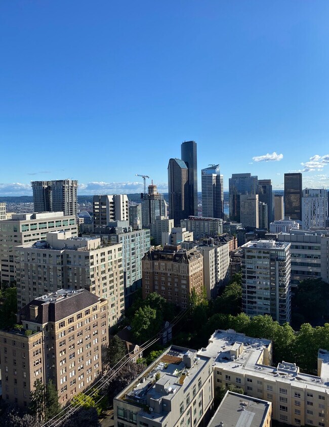 Foto del edificio - 1321 Seneca St