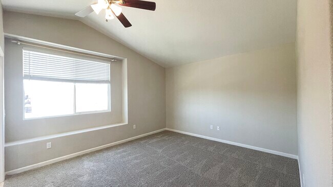 Building Photo - 9633 Richlyn Way