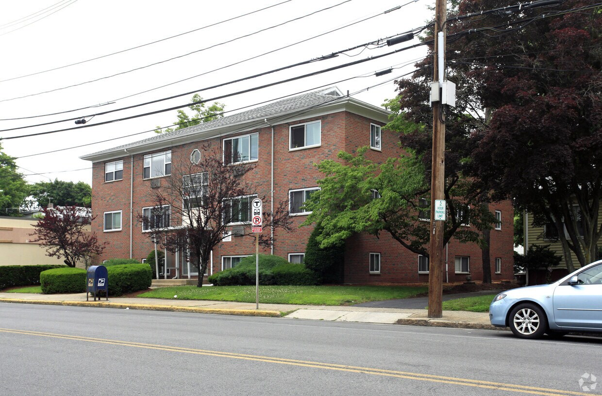 Foto principal - 1033 Massachusetts Ave