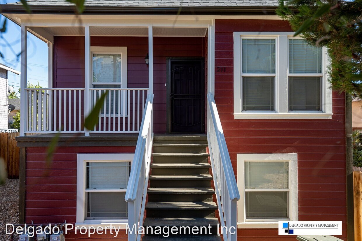 Primary Photo - 2 br, 1 bath House - 211 Florida St
