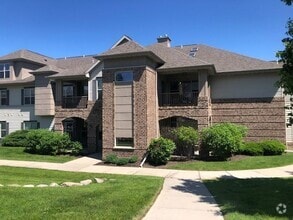 Building Photo - 3053 W Drexel Ave