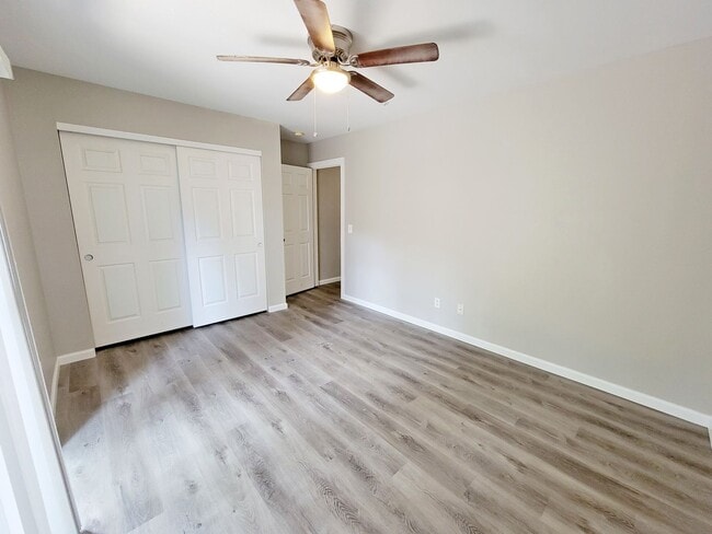 Building Photo - Move-in Special $500 off first month's ren...
