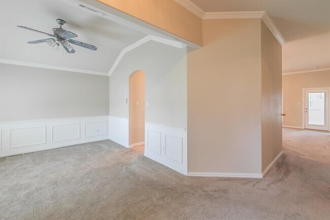 Building Photo - 1847 Woodchase Dr