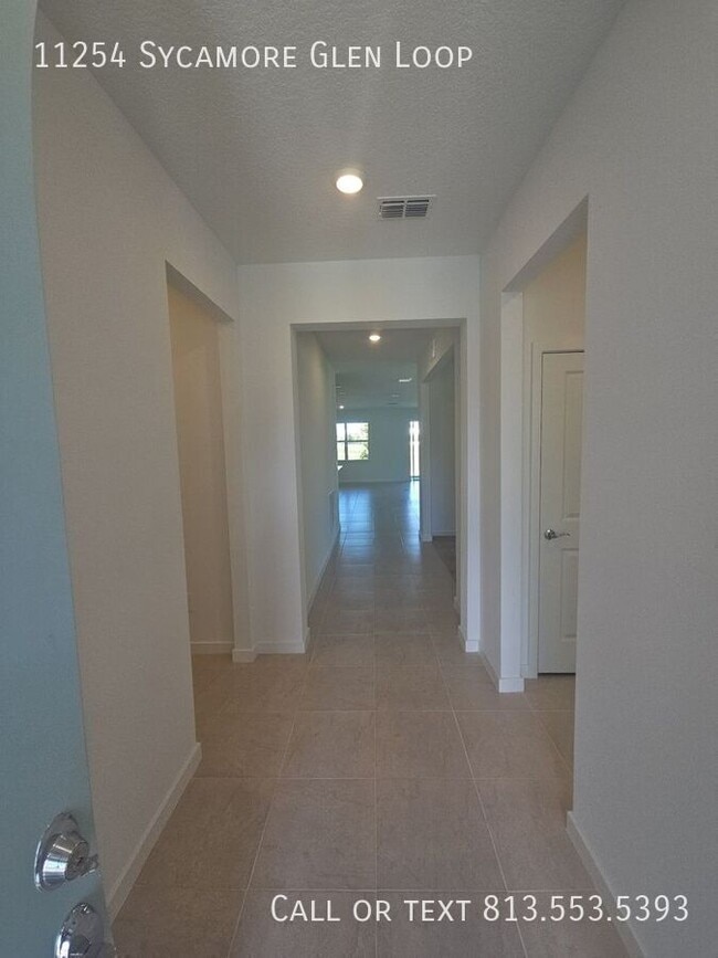 Building Photo - 11254 Sycamore Glen Loop