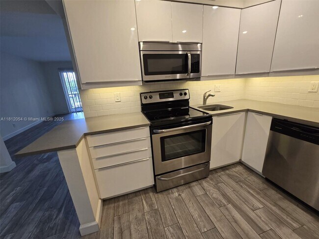 Foto del edificio - 470 NW 20th St