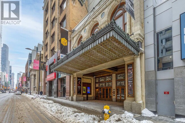 Building Photo - 197-1197 Yonge St