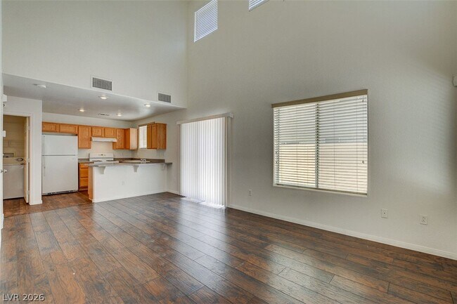 Foto del edificio - 5003 Groveland Ave