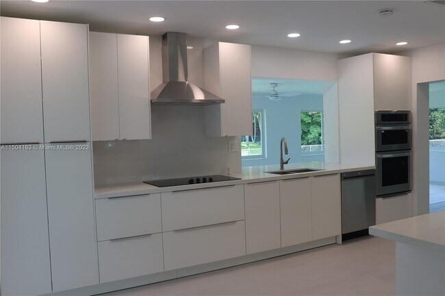 Foto del edificio - 6955 SW 66th Ave