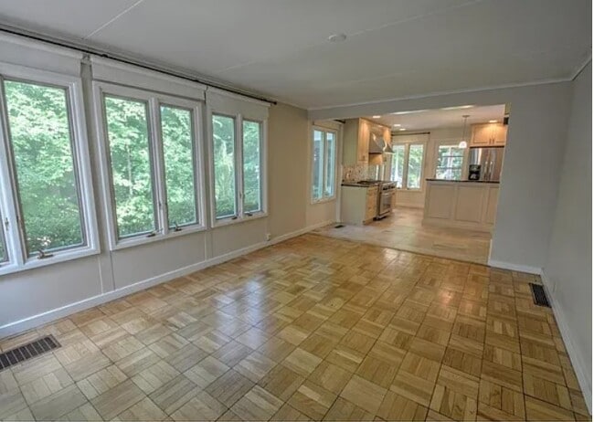 Family Room - 1013 Overbrook Rd