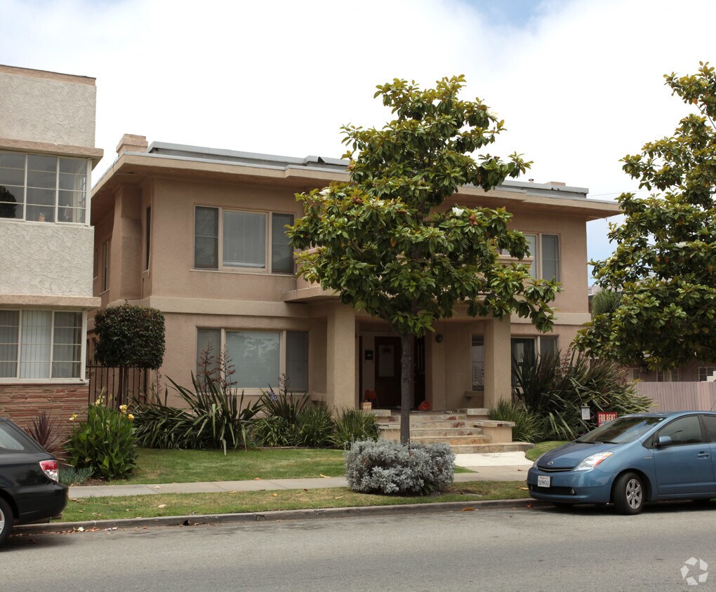 Building Photo - 117 Cherry Ave