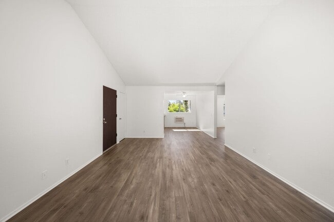 Building Photo - Charming Condo in Coveted Quail Creek Community – Prime Pomona Location!