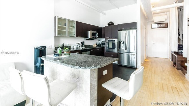 Foto del edificio - 3029 NE 188th St  719 Aventura FL 33180