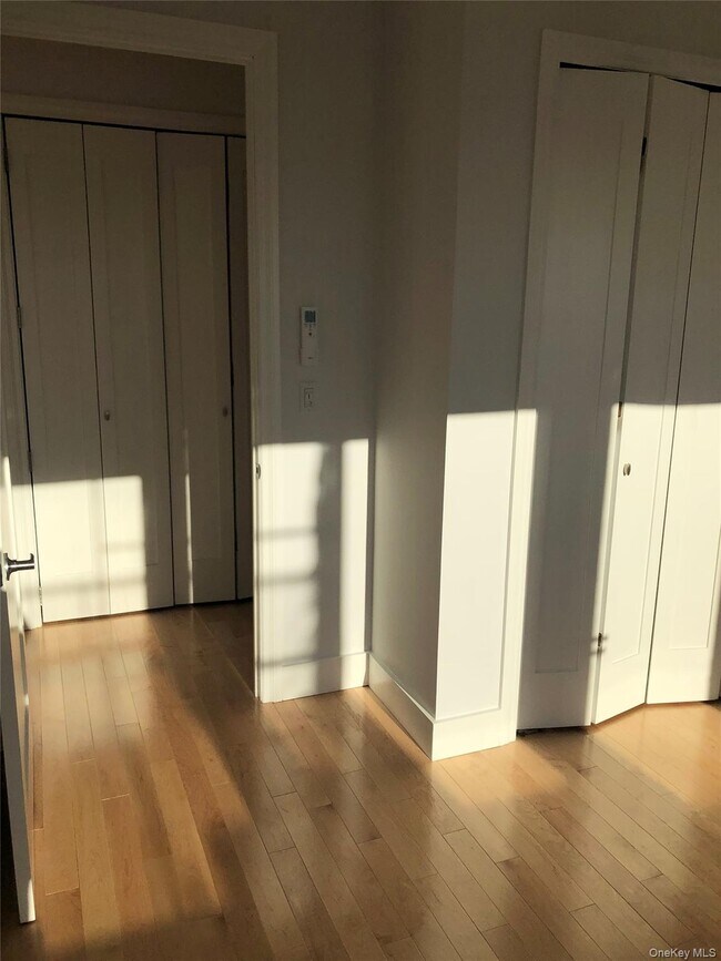 Foto del edificio - 10-46 Jackson Ave