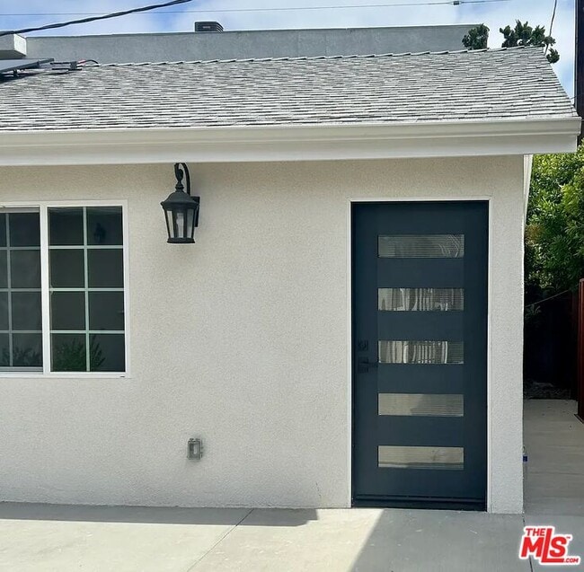 Building Photo - 14509 Greenleaf St