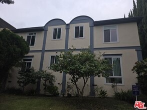 Building Photo - 127 N Clark Dr